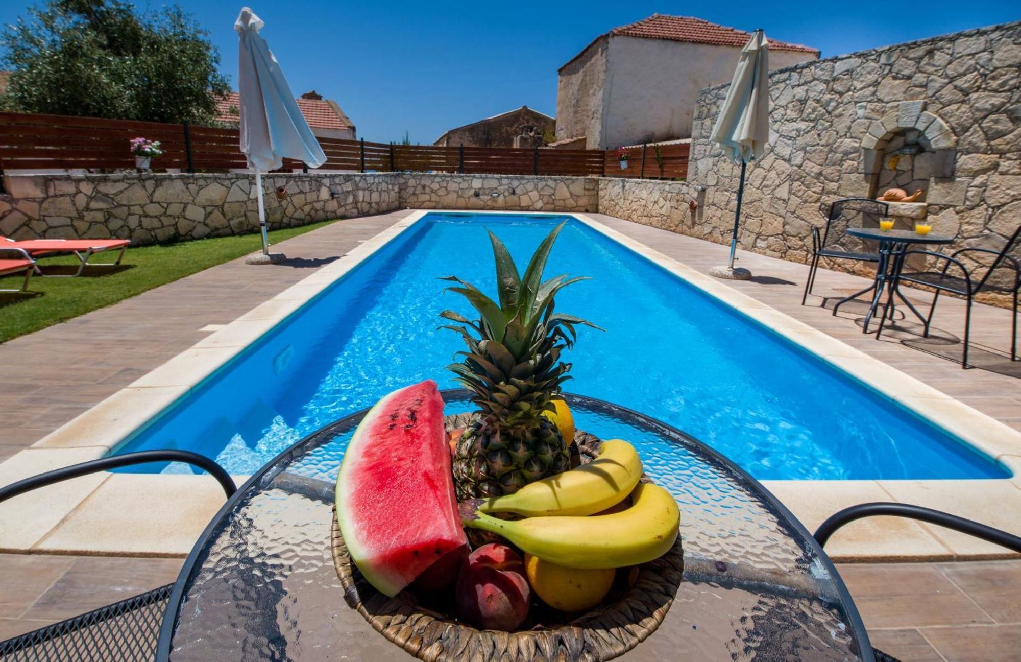 Skandalis Apartments With Pool Chorafakia エクステリア 写真